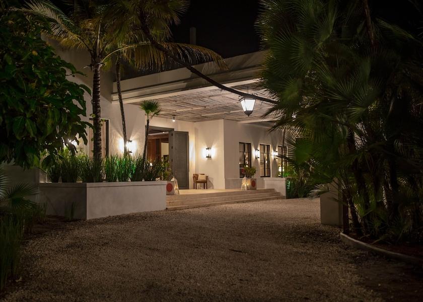 Stann Creek District Placencia Facade