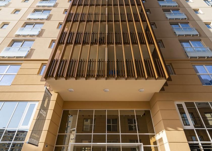  Gibraltar Exterior Detail