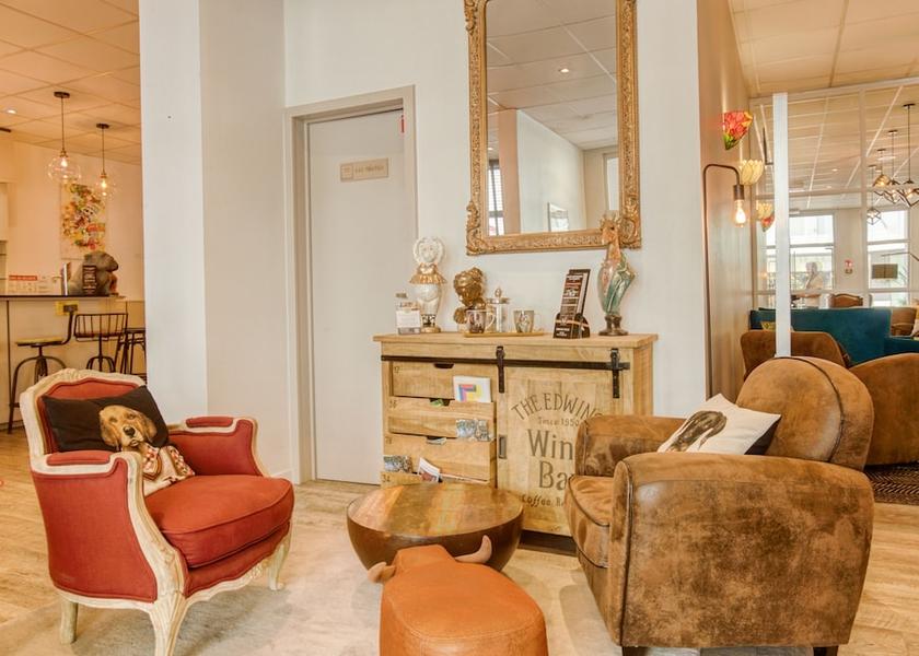 Grand Est Mulhouse Lobby