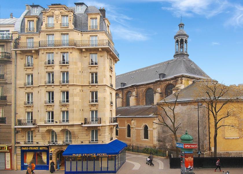 Île-de-France Paris Front of property