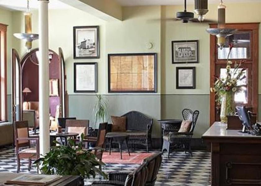 Missouri Boonville Lobby