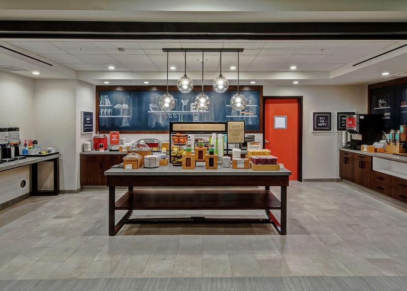 California Fresno Breakfast Area