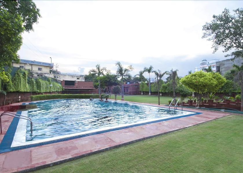 Uttar Pradesh Agra Pool