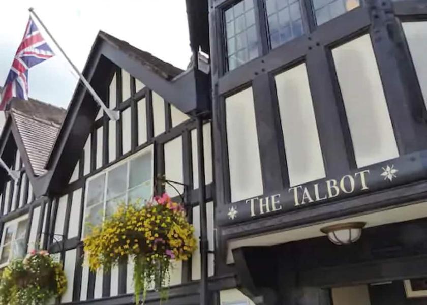 England Ledbury Facade