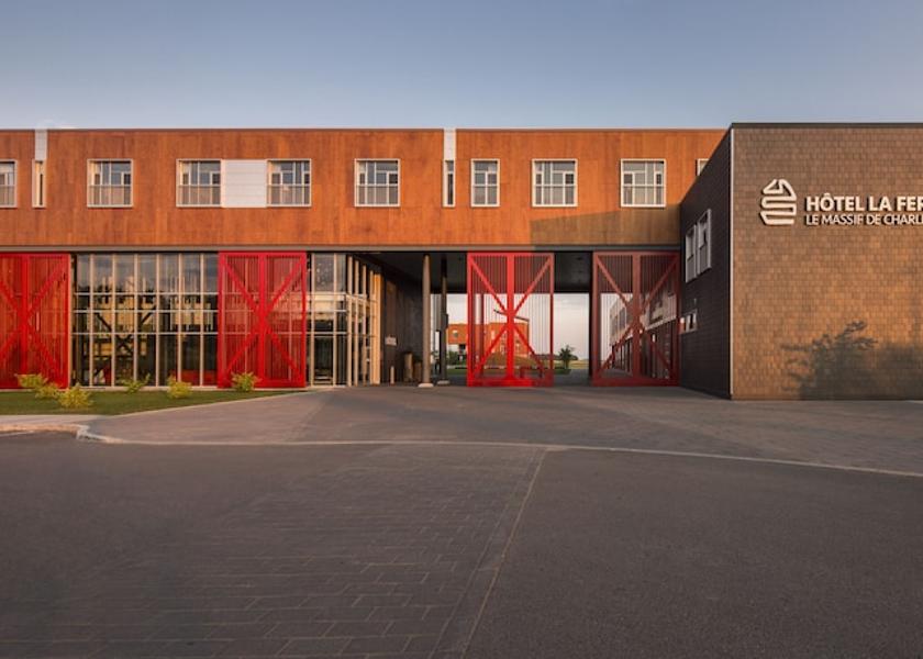 Quebec Baie-St-Paul Property Grounds