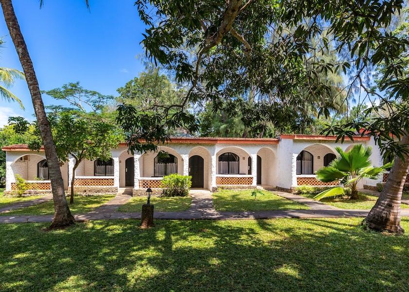  Diani Beach Exterior Detail