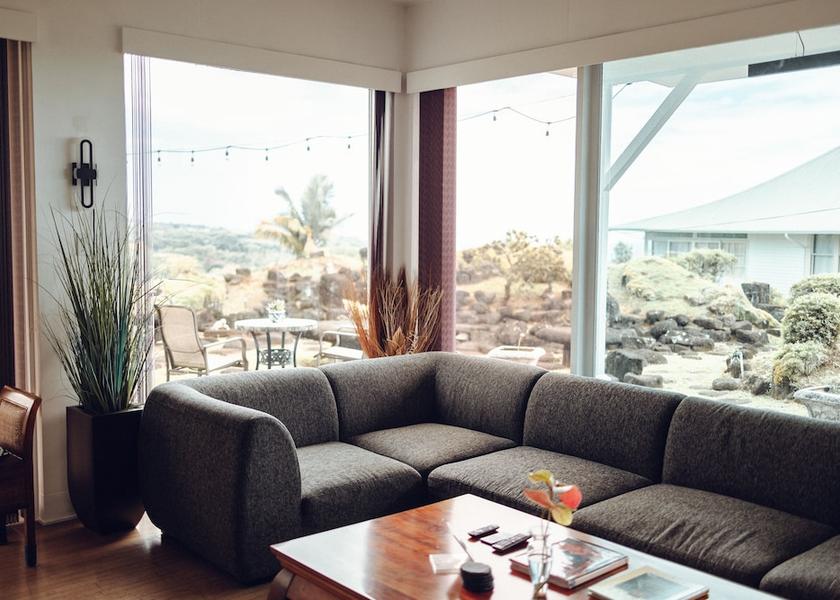 Hawaii Hilo Living Area