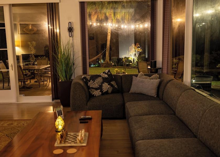 Hawaii Hilo Living Area