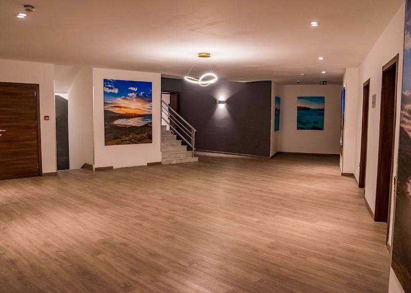  St. Paul's Bay Interior Entrance