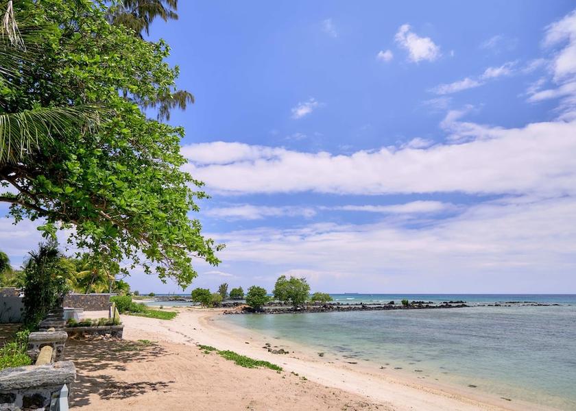 MU Pointe Aux Piments Beach