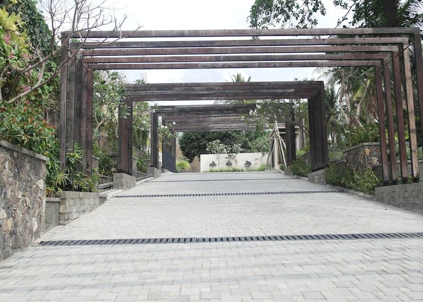  Senggigi Entrance