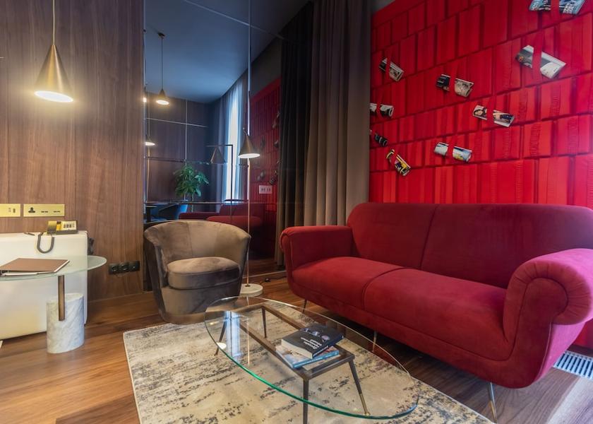  Astana Room
