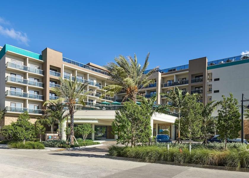 Florida Pompano Beach Exterior Detail