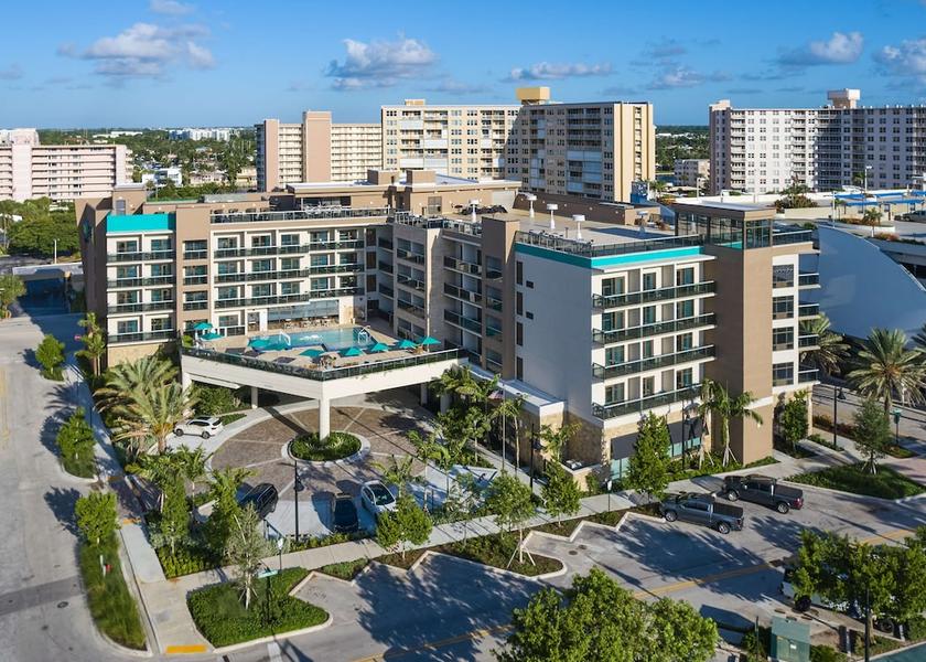 Florida Pompano Beach Exterior Detail