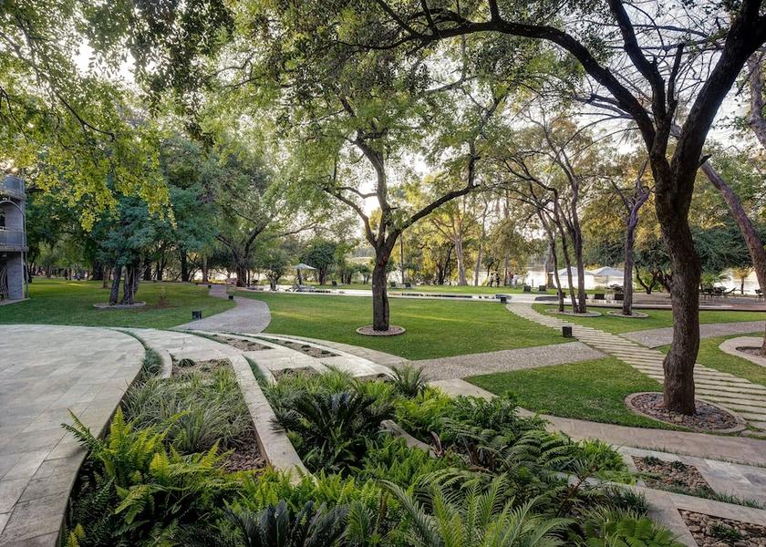  Victoria Falls Exterior Detail