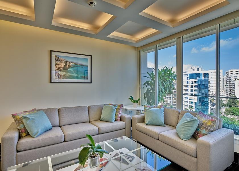  Beirut Room