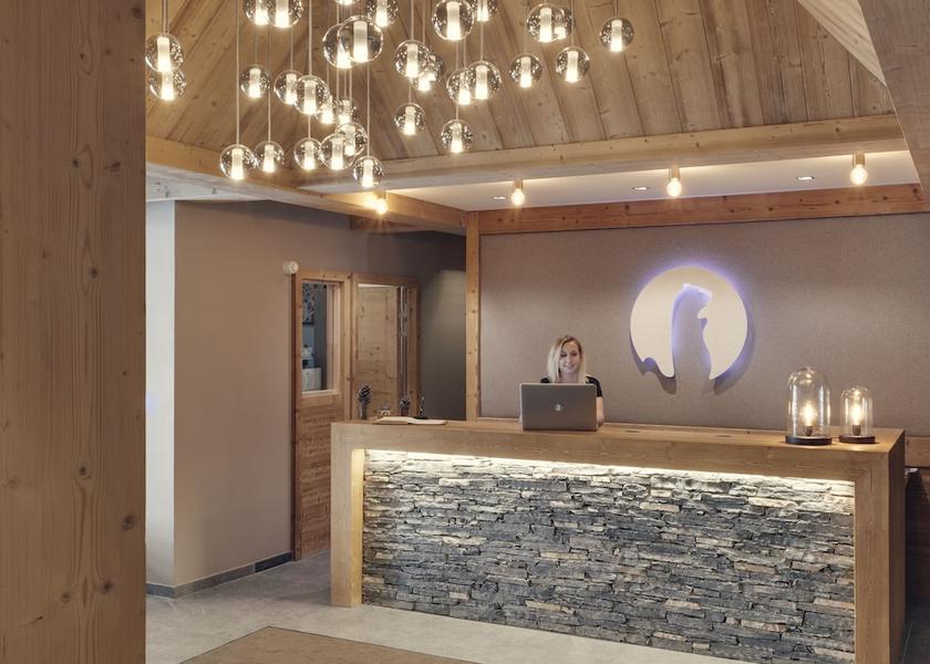 Auvergne-Rhone-Alpes Val-d'Isere Reception