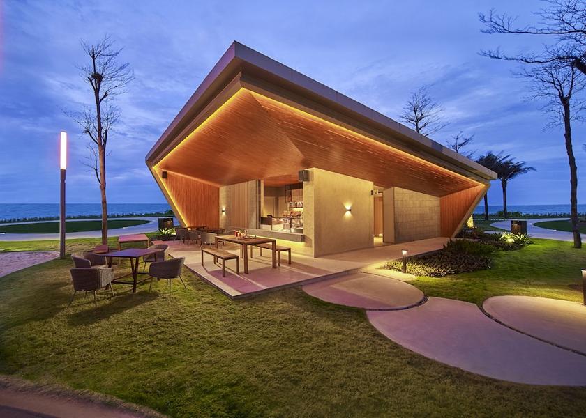 Ba Ria-Vung Tau Xuyen Moc Courtyard