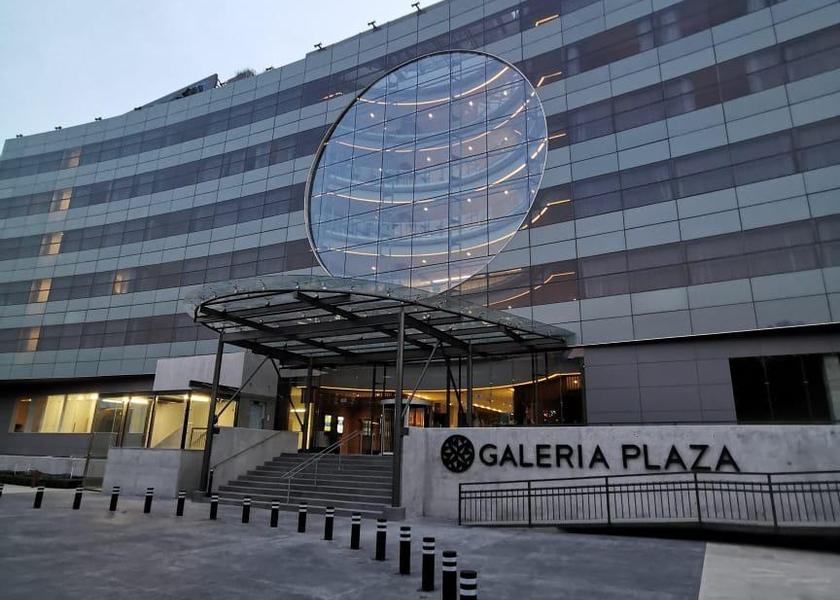  Mexico City Entrance