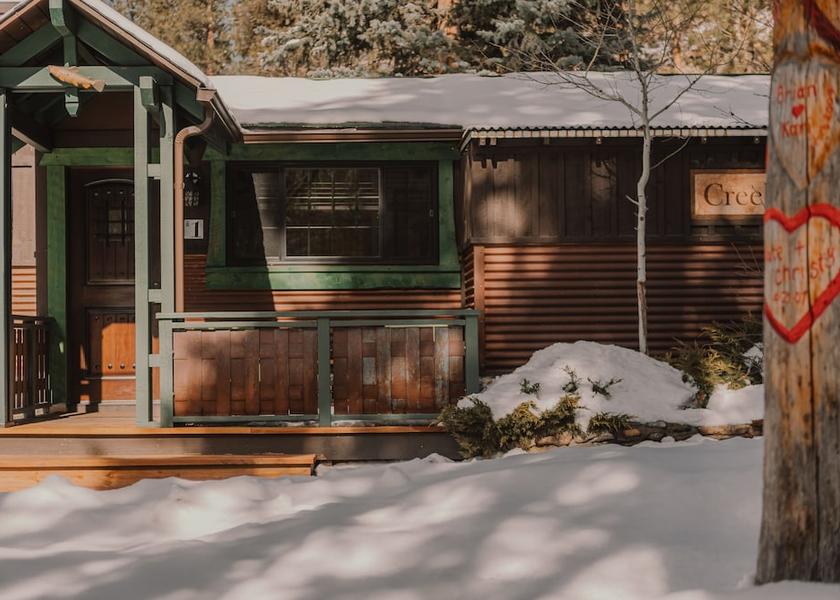 Alabama Evergreen Room