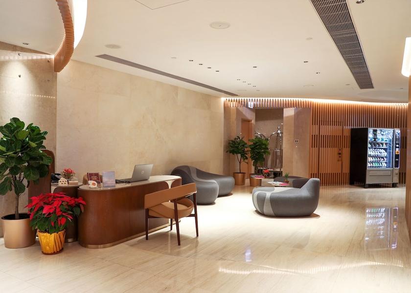  Hong Kong Island Lobby