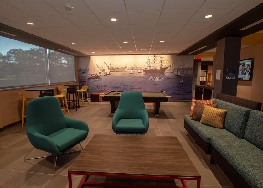 Nebraska Norfolk Lobby