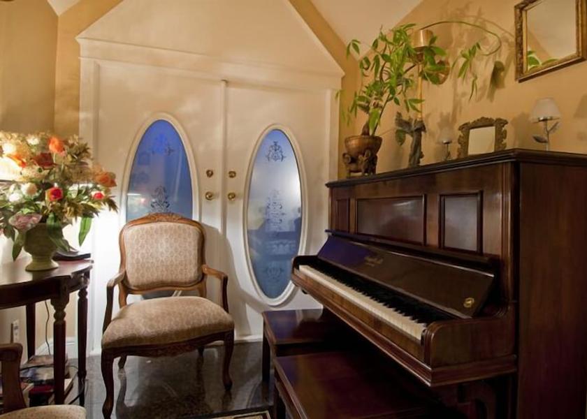 British Columbia North Vancouver Interior Entrance