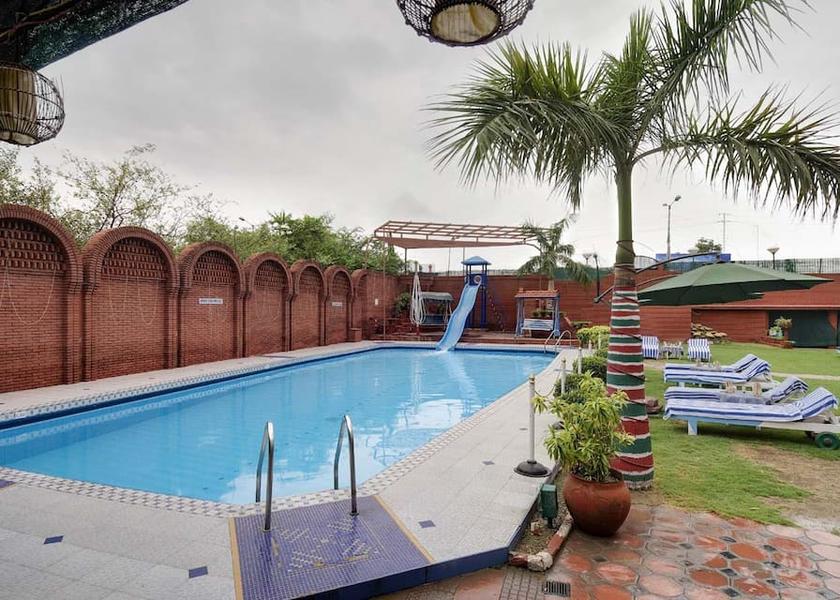 Uttar Pradesh Agra Pool
