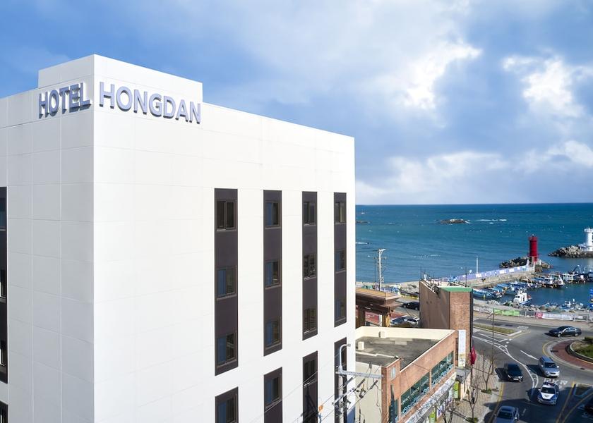  Busan Exterior