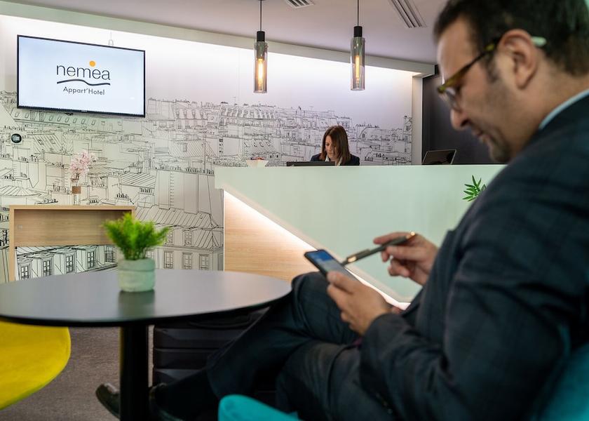 Ile-de-France Levallois-Perret Reception