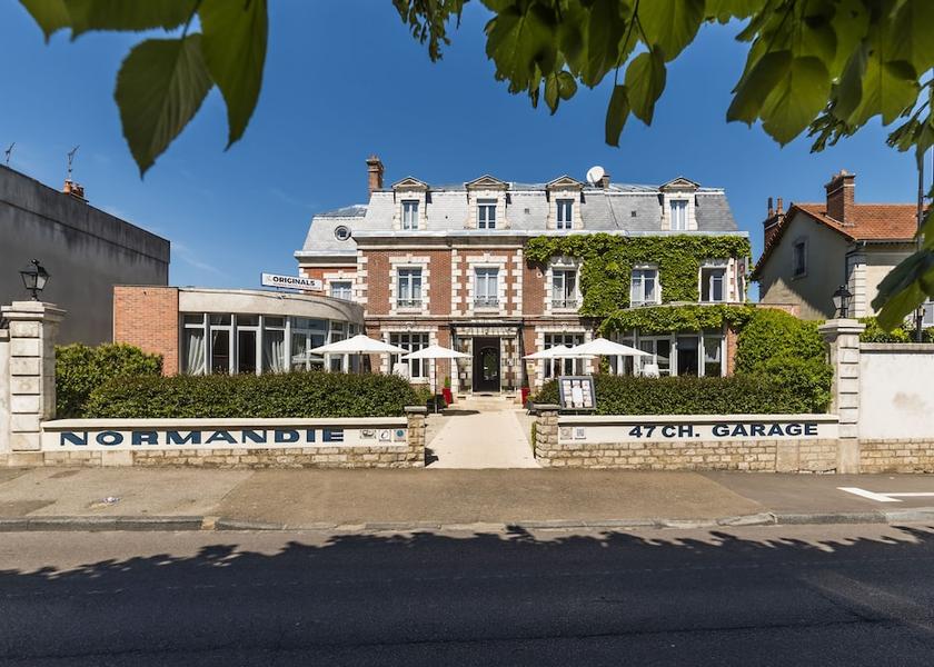 Bourgogne-Franche-Comte Auxerre Facade