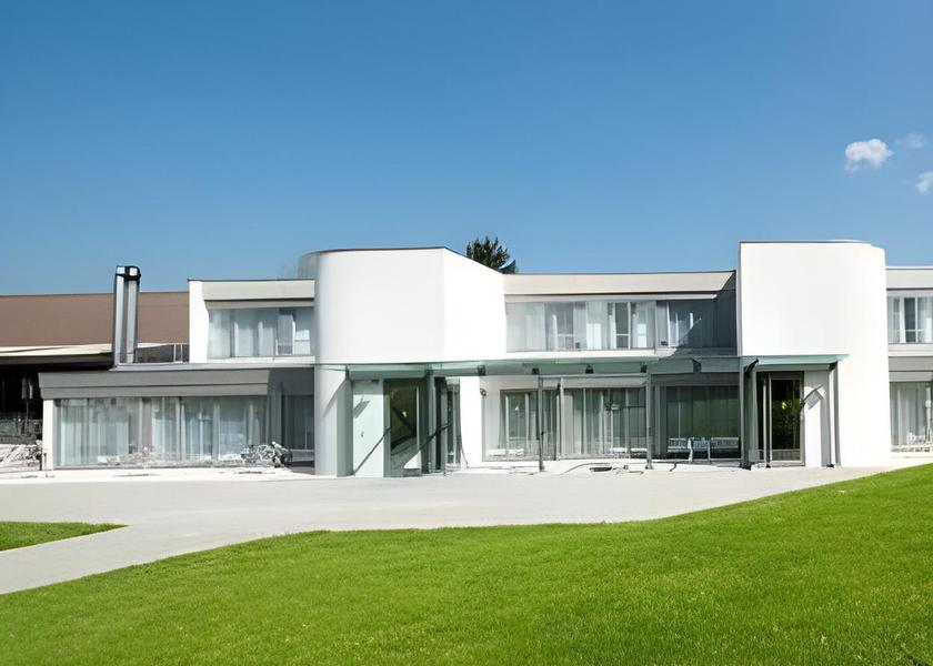 Canton of Bern Spiez Hotel Exterior