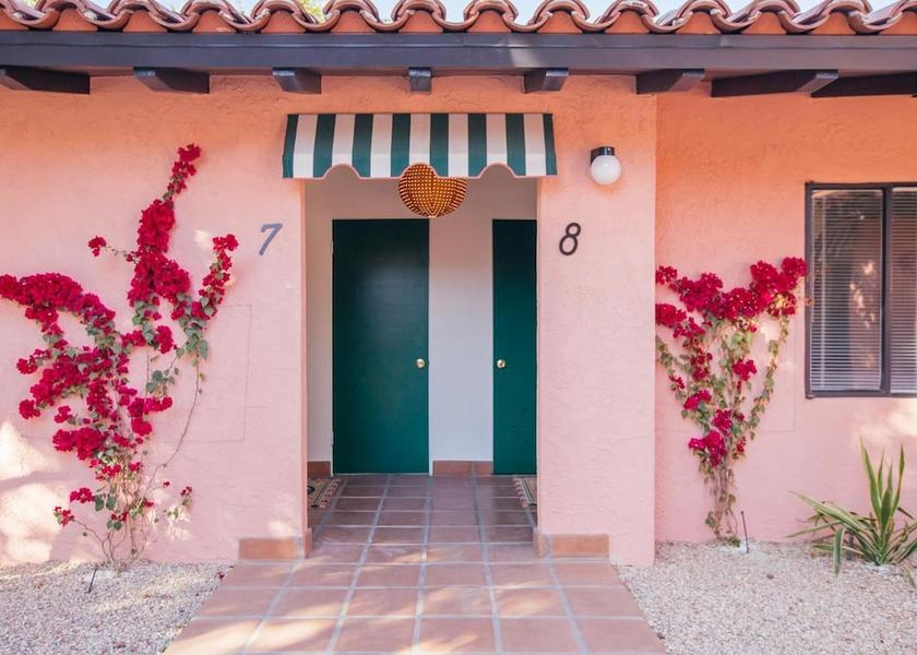 California Palm Springs Exterior Detail