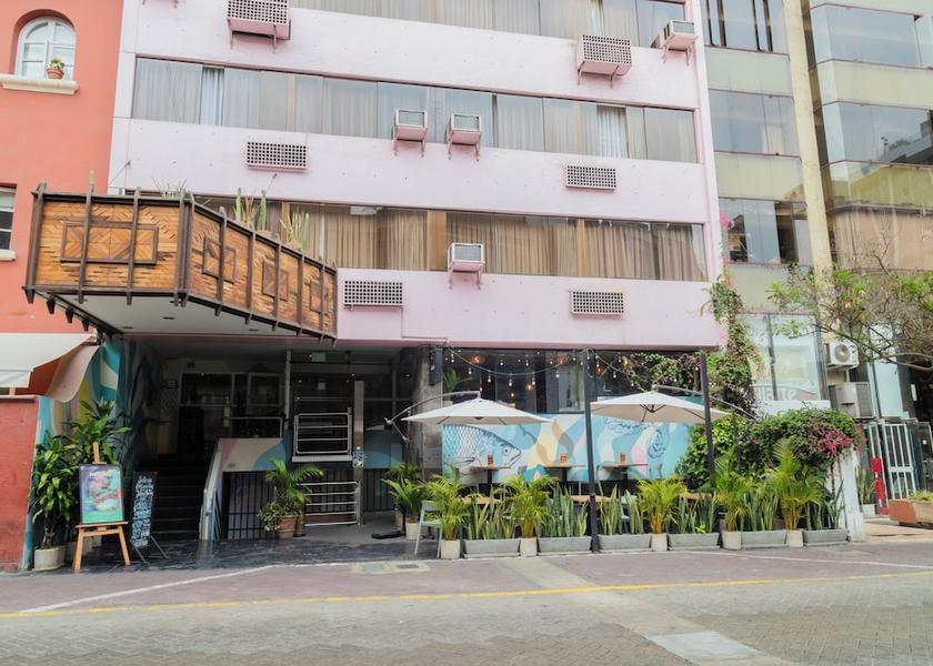 Lima (region) Lima Exterior Detail