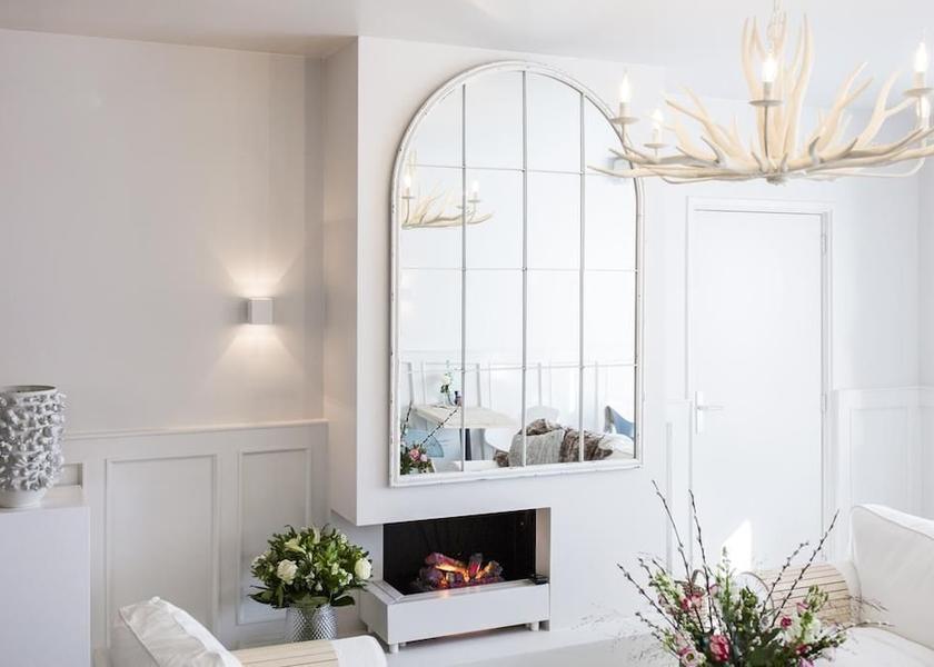 South Holland Delft Lobby