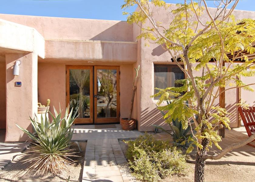 California Borrego Springs Facade