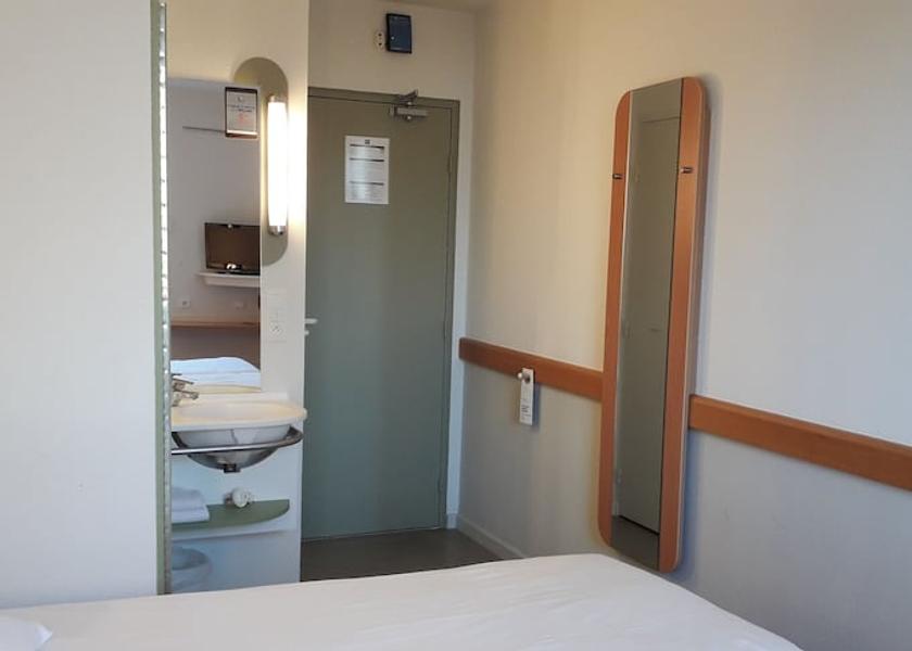 Brittany Concarneau Interior Entrance