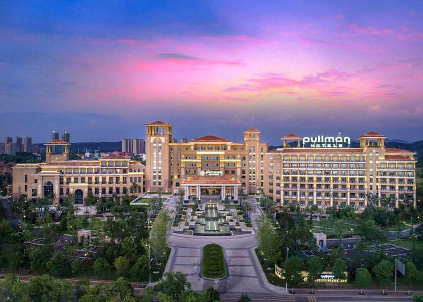 Hunan Yueyang Exterior Detail