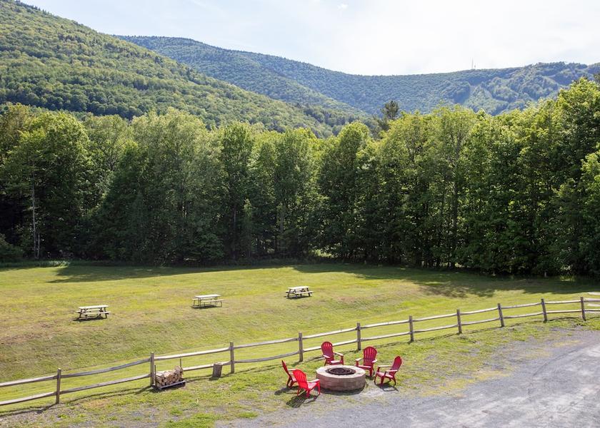 New York hunter Exterior Detail