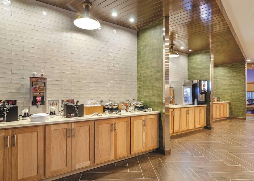 Kansas Shawnee Breakfast buffet