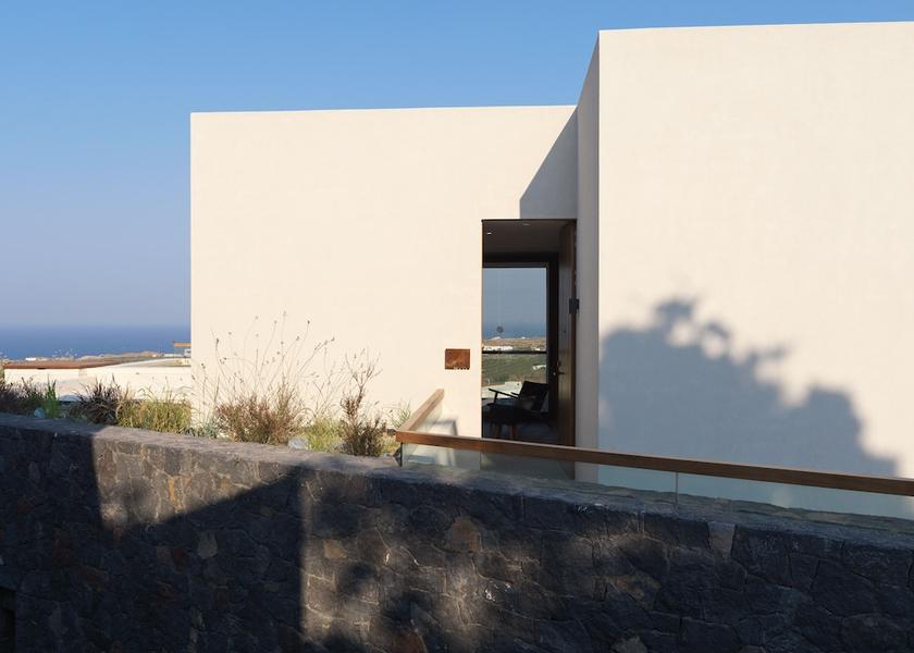  Santorini Exterior Detail