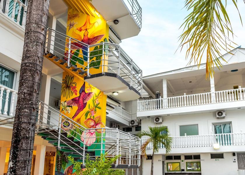 Tolima Melgar Sundeck