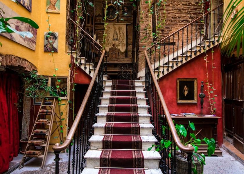 Occitanie Castres Exterior Detail