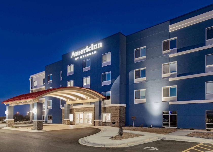 Minnesota International Falls Exterior Detail