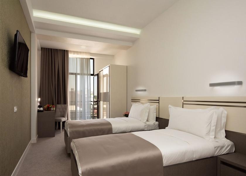  Yerevan Room