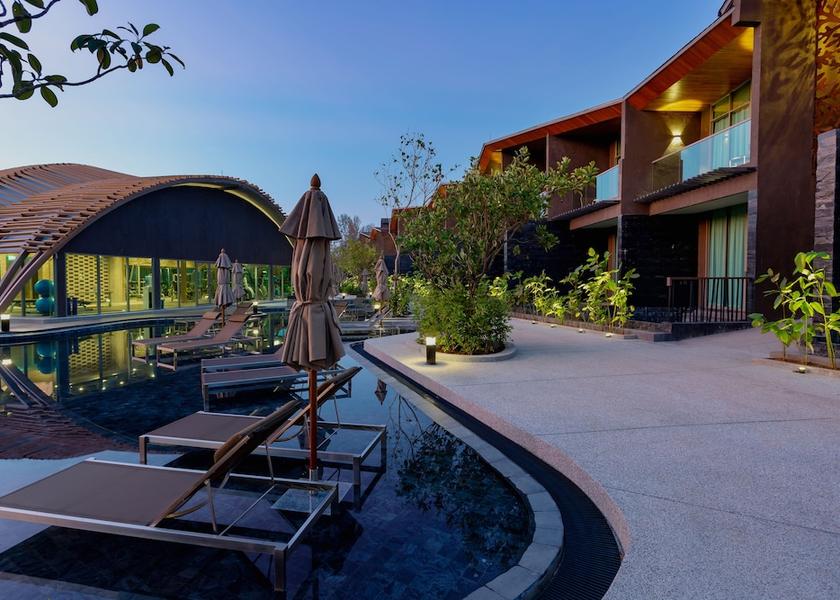  Thai Mueang Exterior Detail