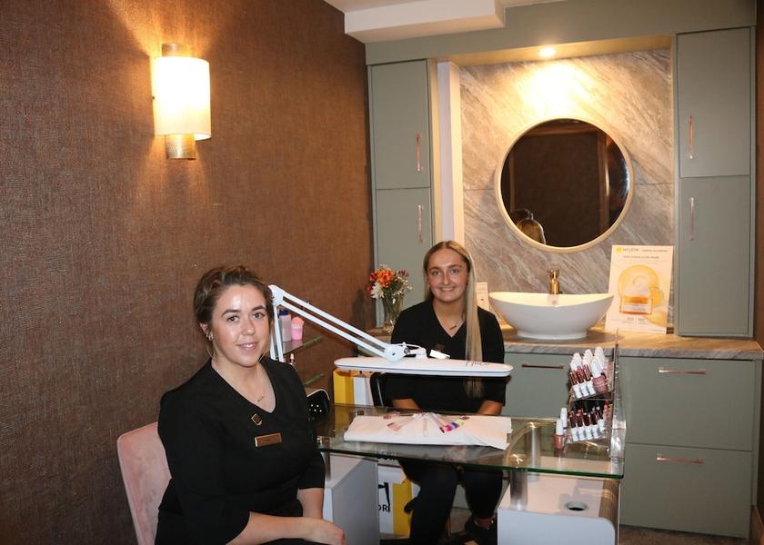 Offaly (county) Birr Nail Salon