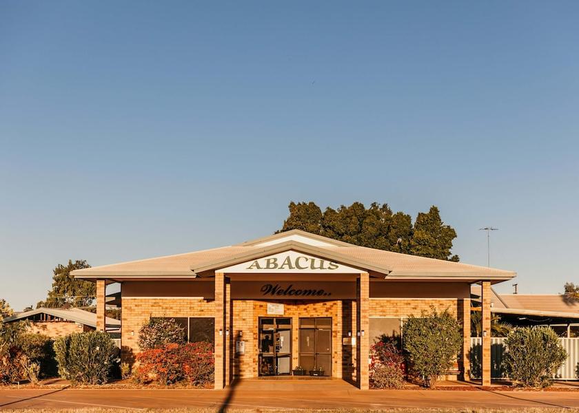 Victoria Soldiers Hill Facade