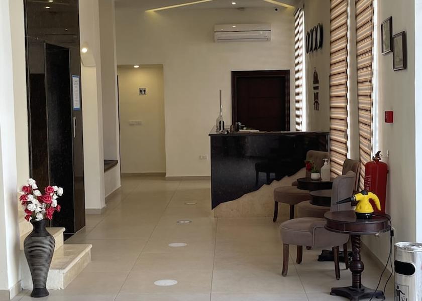 Ma'an Governorate Wadi Musa Lobby sitting area