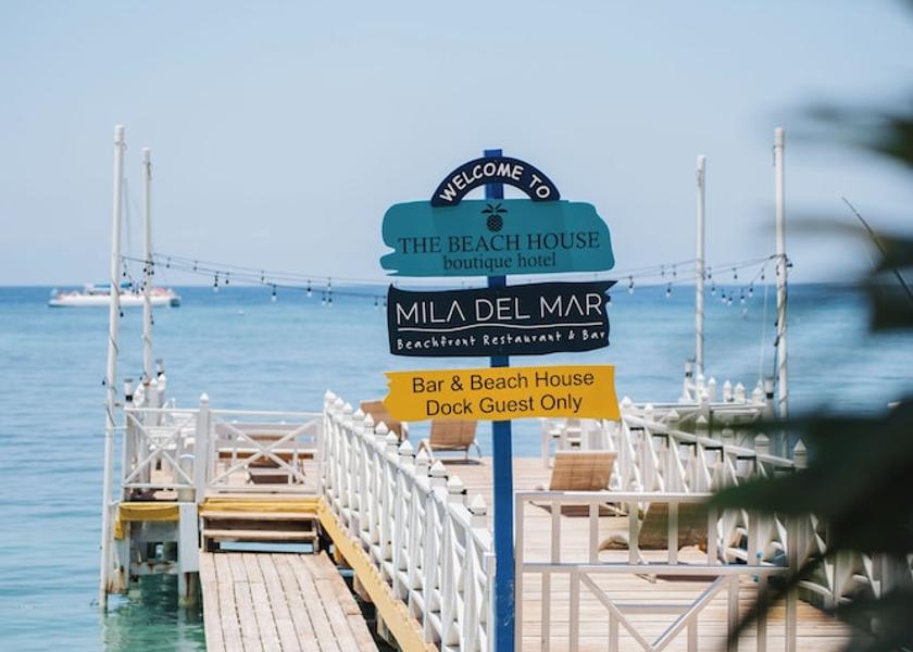 Bay Islands Roatan Dock